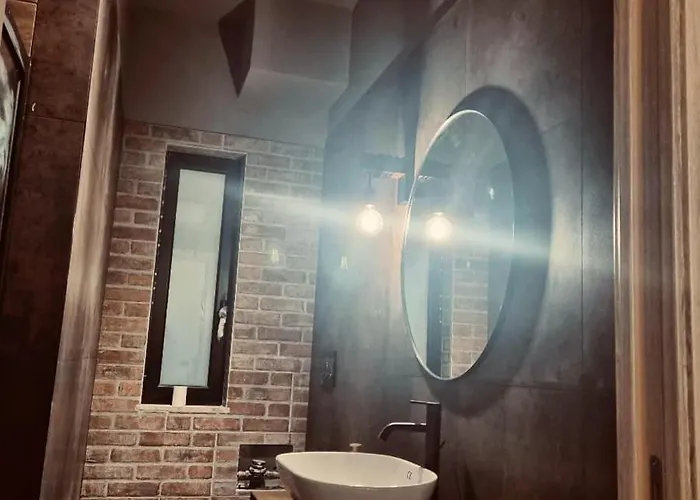 לינה וארוחת בוקר The Loft 27 בארי